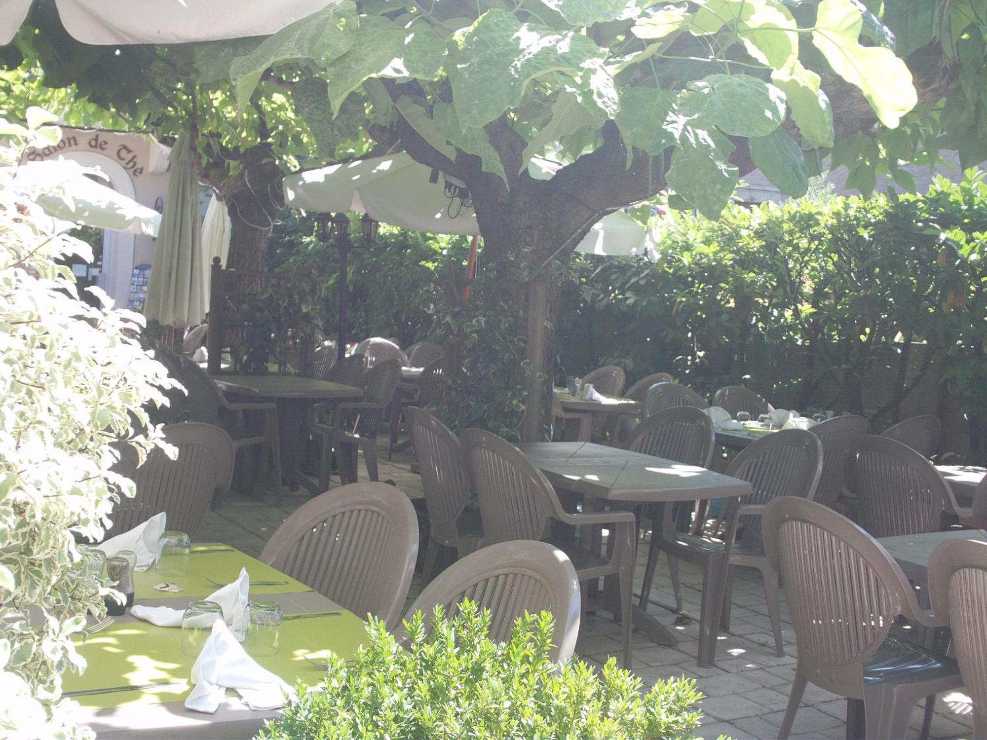 Appart'Hotel Les Tilleuls Saint-Macaire Exterior foto